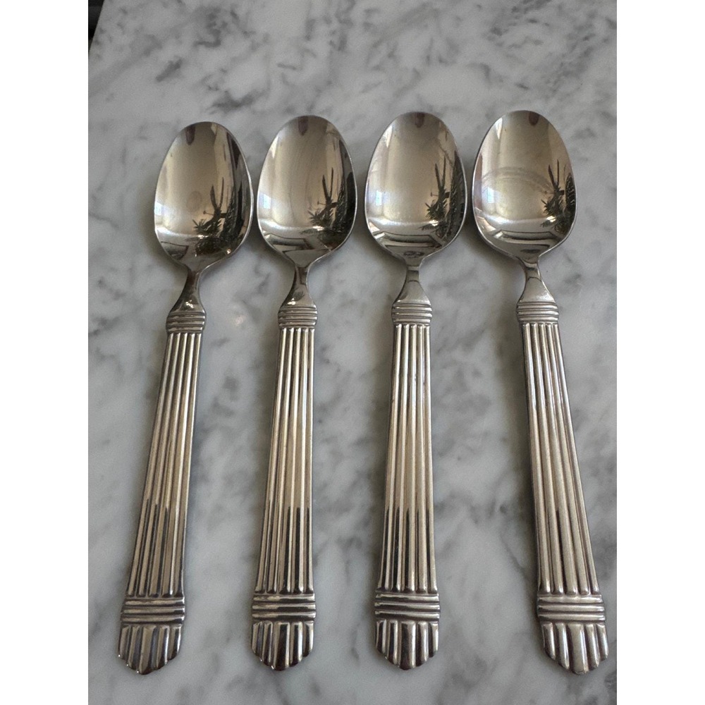 Wallace Silver Chardonnay Ribbed 18/10 Stainless Dinner Spoons Set of 4 7.75"